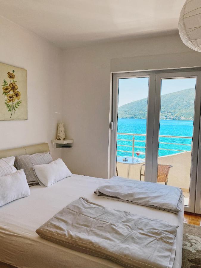 Apartments Bellevue - Otasevic Herceg Novi Bagian luar foto
