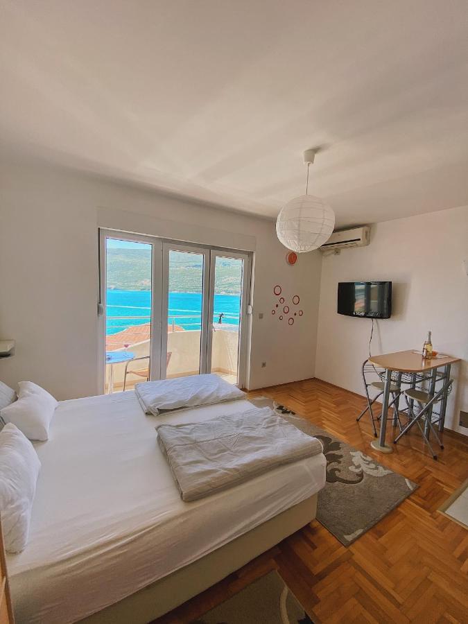 Apartments Bellevue - Otasevic Herceg Novi Bagian luar foto