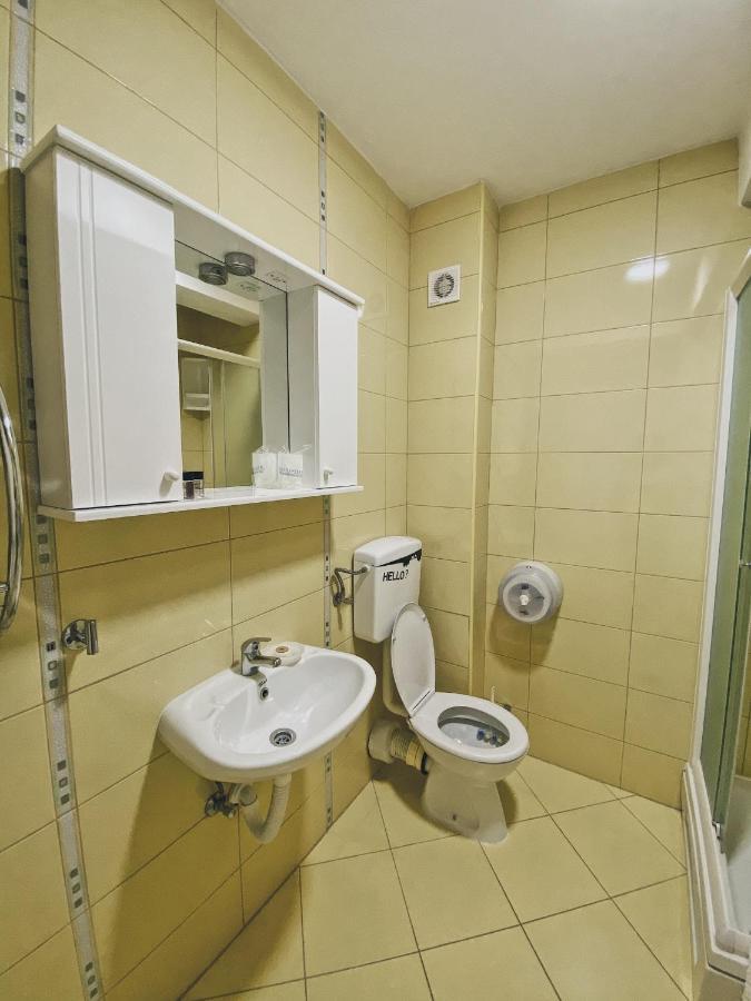 Apartments Bellevue - Otasevic Herceg Novi Bagian luar foto