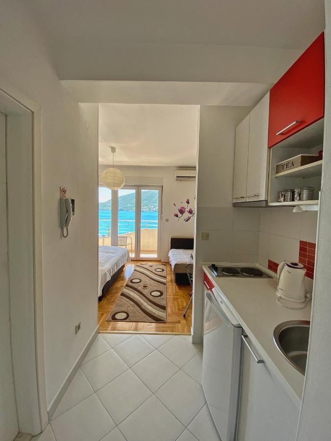 Apartments Bellevue - Otasevic Herceg Novi Bagian luar foto