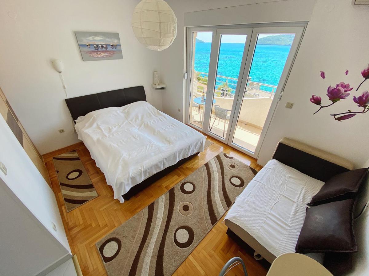 Apartments Bellevue - Otasevic Herceg Novi Bagian luar foto