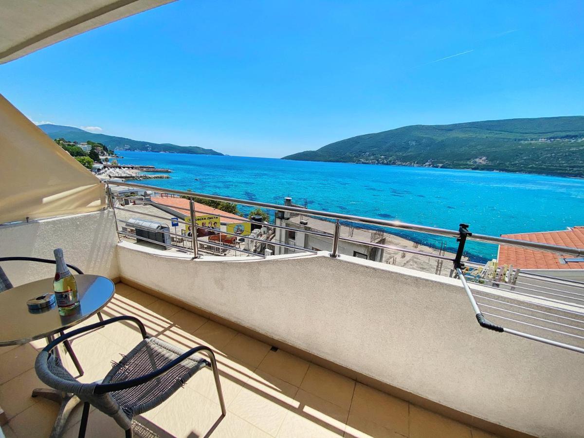 Apartments Bellevue - Otasevic Herceg Novi Bagian luar foto