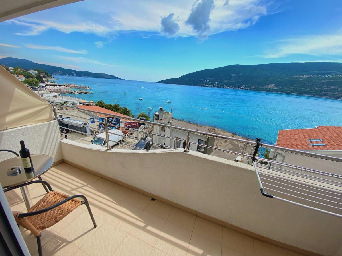 Apartments Bellevue - Otasevic Herceg Novi Bagian luar foto
