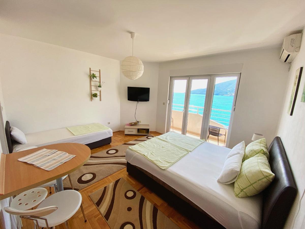 Apartments Bellevue - Otasevic Herceg Novi Bagian luar foto