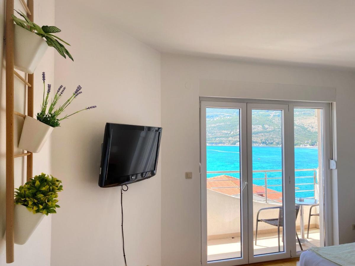 Apartments Bellevue - Otasevic Herceg Novi Bagian luar foto
