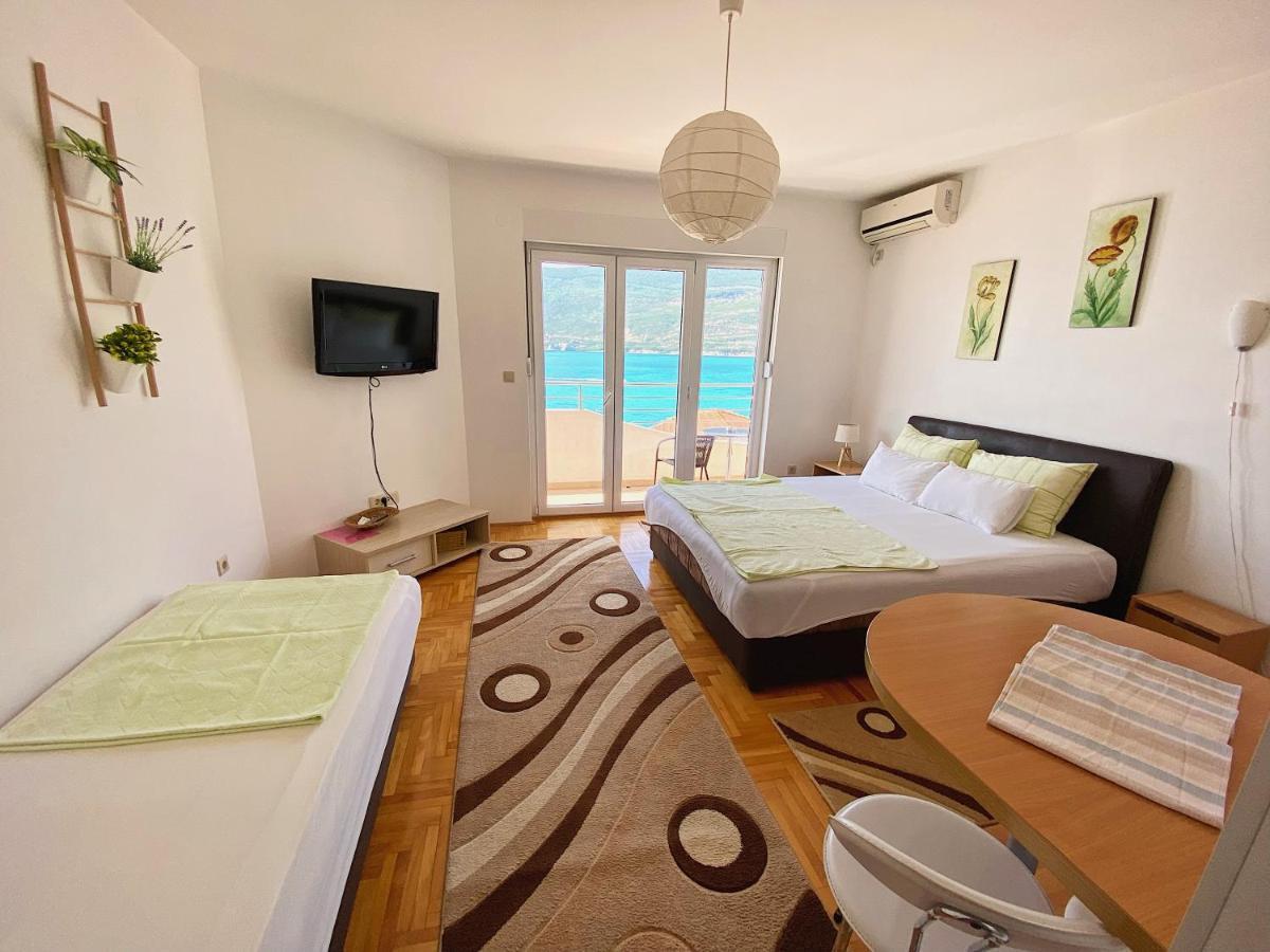 Apartments Bellevue - Otasevic Herceg Novi Bagian luar foto