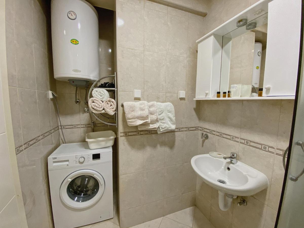 Apartments Bellevue - Otasevic Herceg Novi Bagian luar foto
