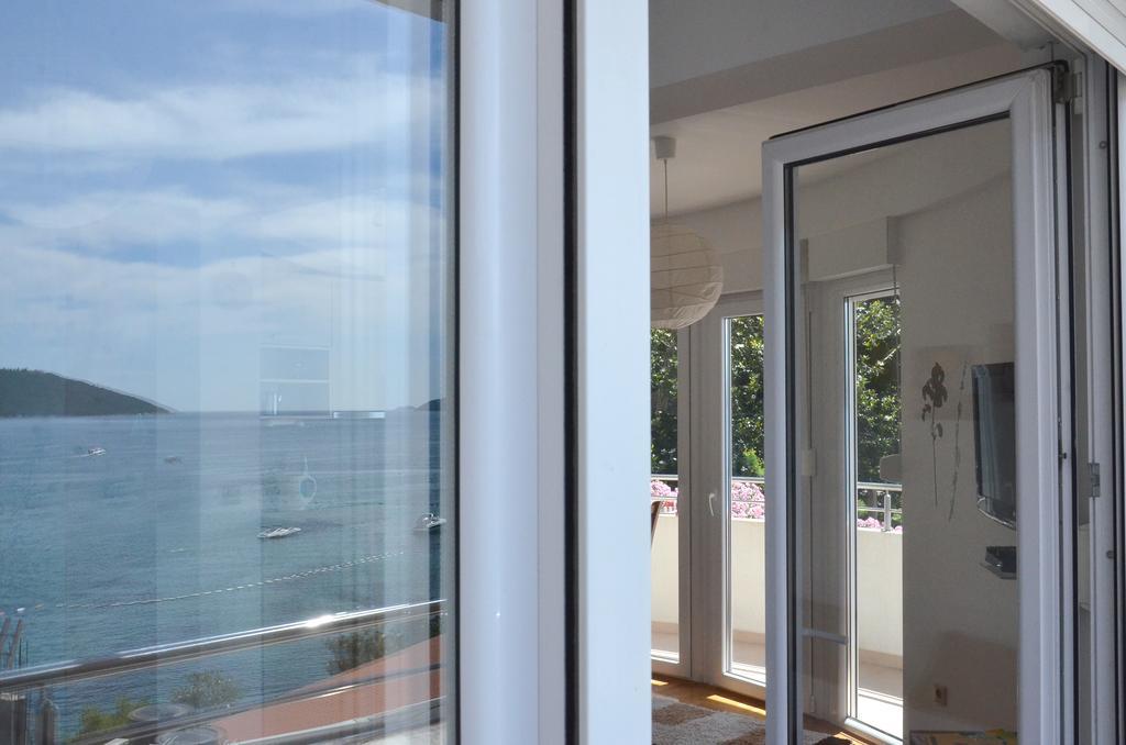 Apartments Bellevue - Otasevic Herceg Novi Ruang foto