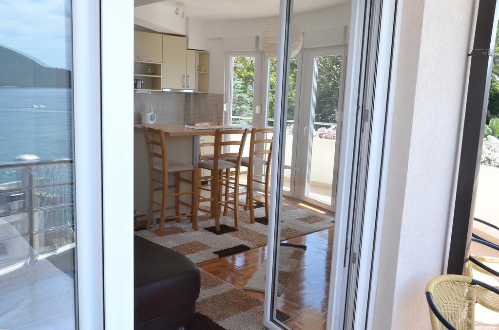 Apartments Bellevue - Otasevic Herceg Novi Ruang foto