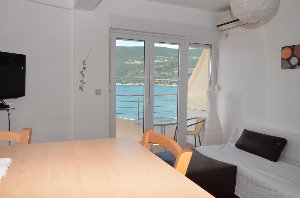 Apartments Bellevue - Otasevic Herceg Novi Ruang foto